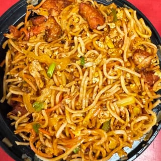 Street Style Paneer Hakka Noodles